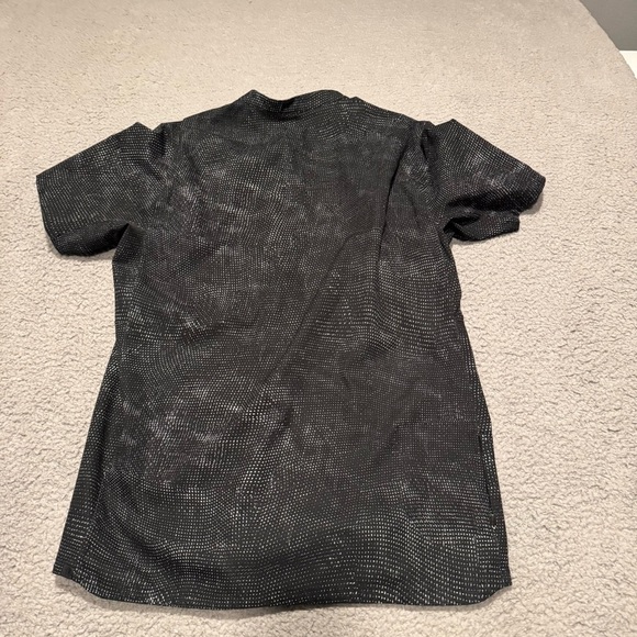 Lululemon Airing Easy Stand Collar Shirt Mens Size M Digital Drift Black Multi - Picture 2 of 10
